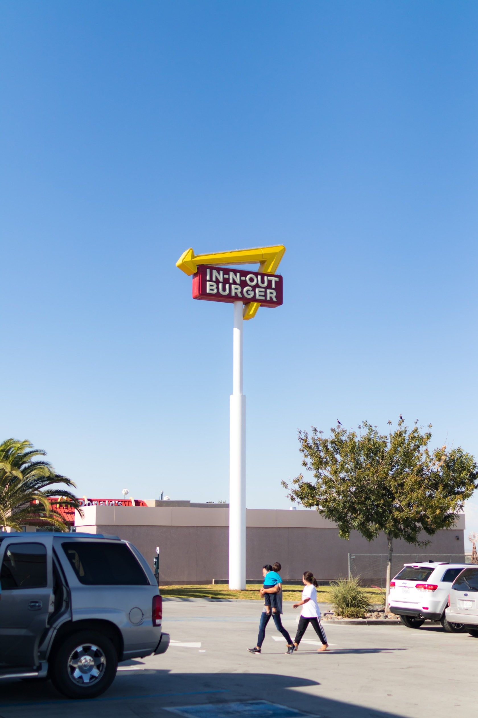 IN-N-OUT - 4